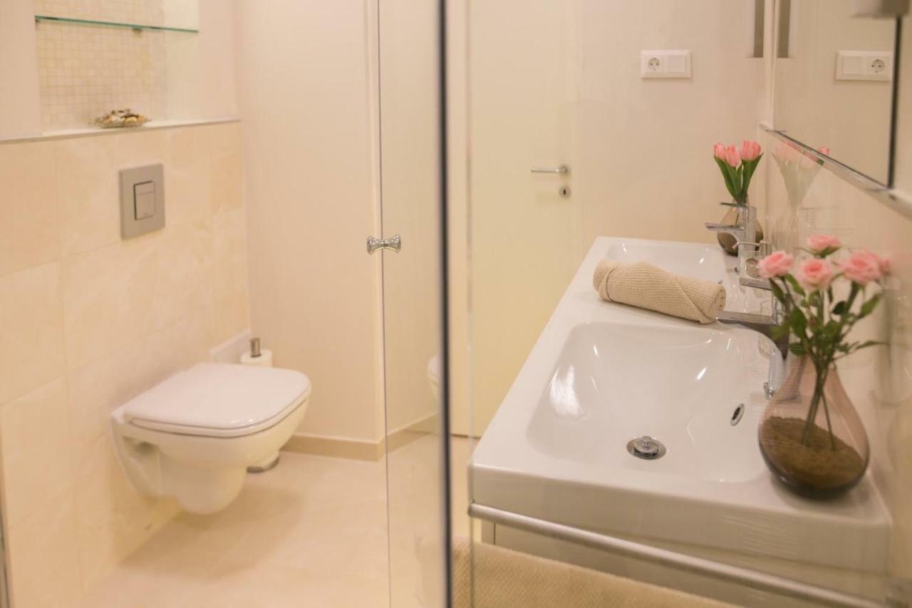 Panni Luxury Apartment Next To Gozsdu Garden 부다페스트 외부 사진