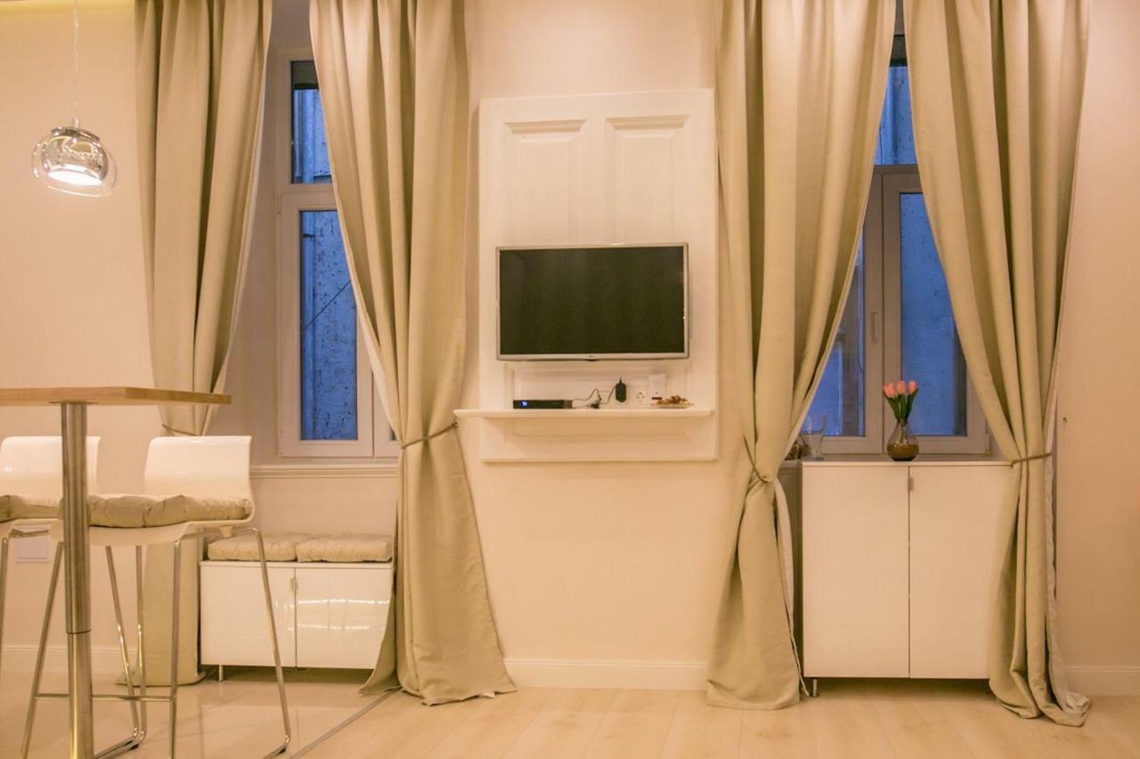 Panni Luxury Apartment Next To Gozsdu Garden 부다페스트 외부 사진